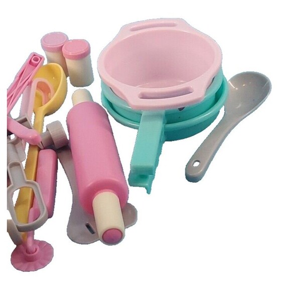 Pretend Cooking Set Pot Pan Spoons Mixer Plastic Play Circle Battat 13 Pieces - Picture 3 of 12